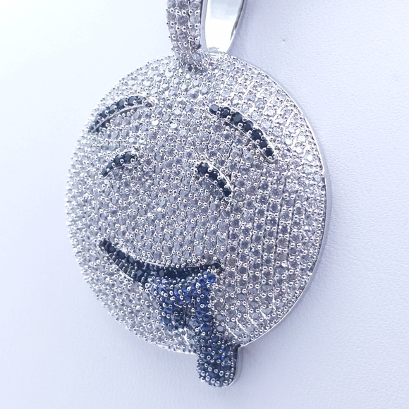 Icy Drooling Emoji + 20" Rope Chains - Picture 5 of 8